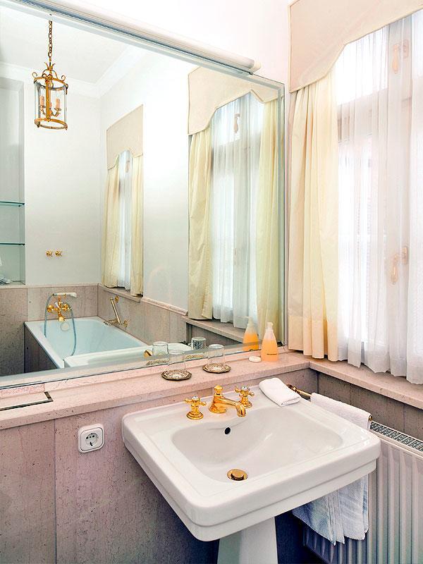 Hotel Buerger Palais Ansbach Esterno foto